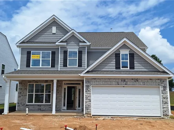 2046 Abbotts Vista Dr, Kernersville, NC 27284