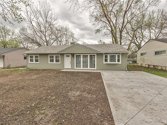 3rd image of 7709 E 113th St