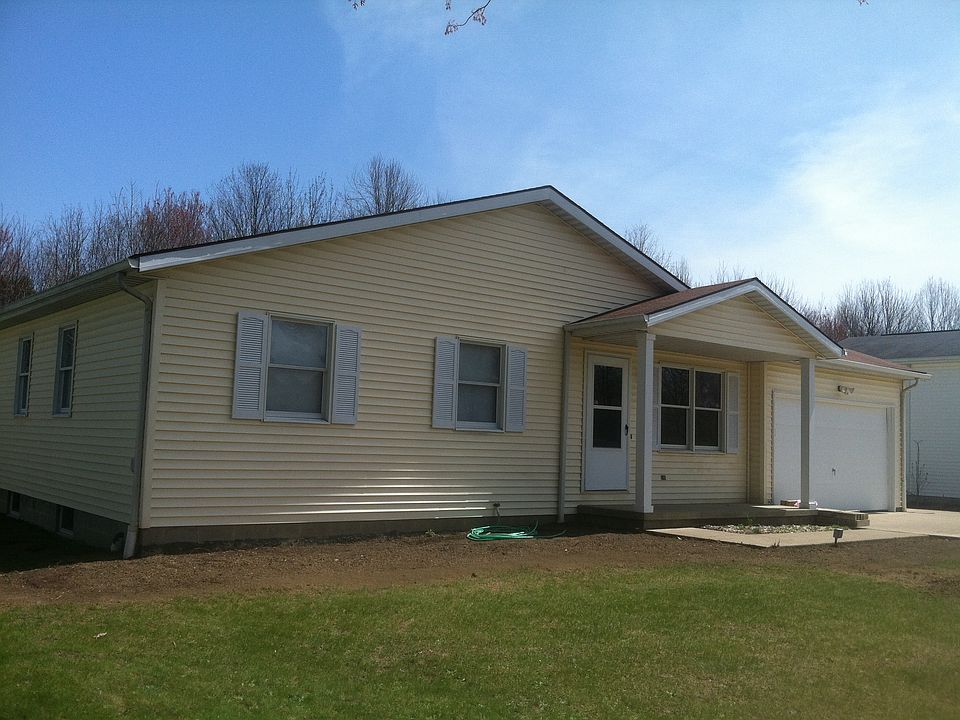 1st image of 371 Plymouth Pl