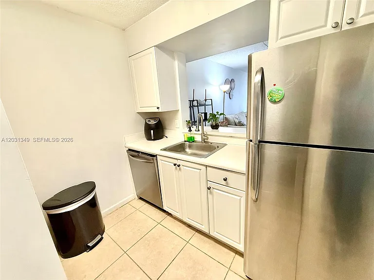 1341 SE 3rd Ave #102 — Photo 4
