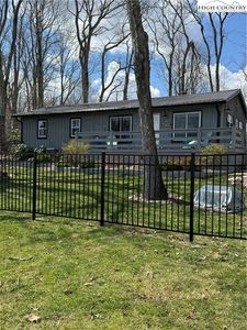 85 Crestwood Circle, Newland, NC, 28657