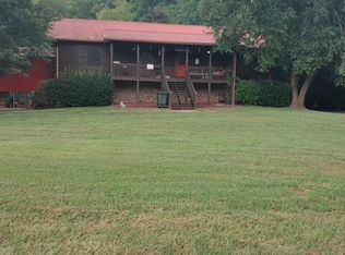 32 Mountain Meadows Dr, Hayesville, NC 28904