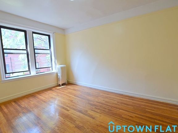 5th image of 3525 Bainbridge Ave APT 4F