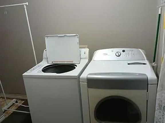 3rd image of 281 Post St