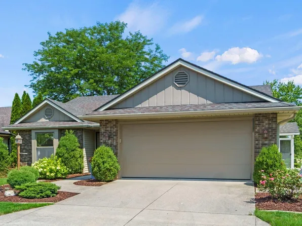 2927 Wood Knoll Ln, Fort Wayne, IN 46804