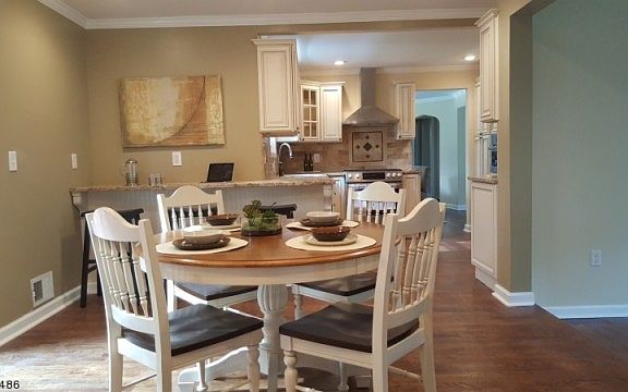 5th image of 19 Briar Ct