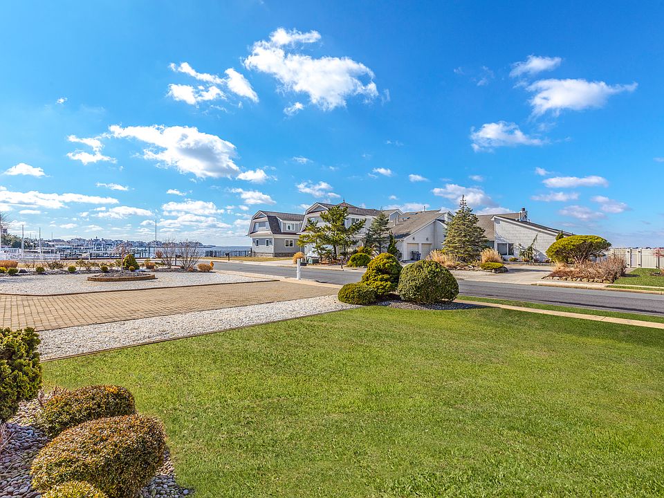 210 Pointe Dr, Mantoloking, NJ 08738 Zillow