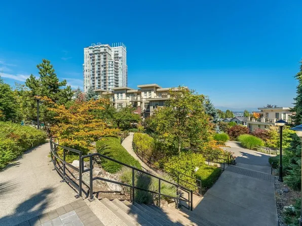 285 Ross Dr #307, New Westminster, BC V3L 0B9