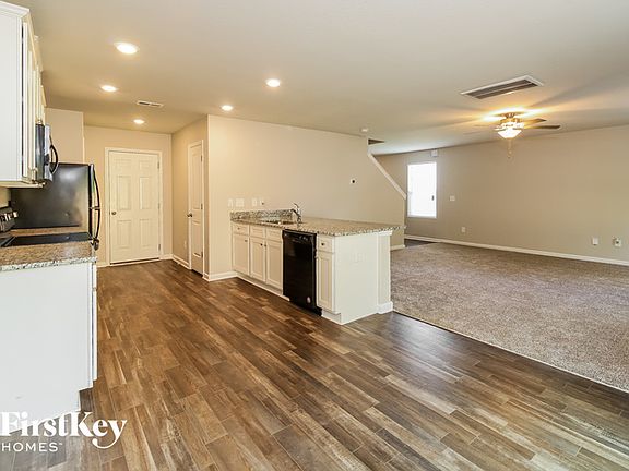 4th image of 210 Wolfburn Ct
