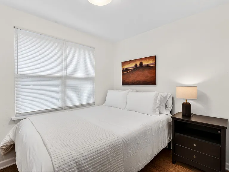 9009 Gedde Ave — Photo 25