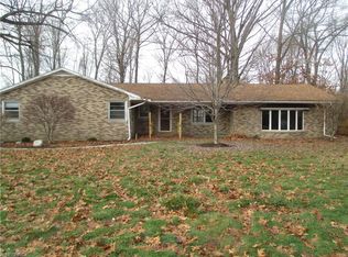 30 Pineview Dr, Painesville, OH 44077