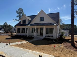 400 Kramer Ct, Pinehurst, NC 28374