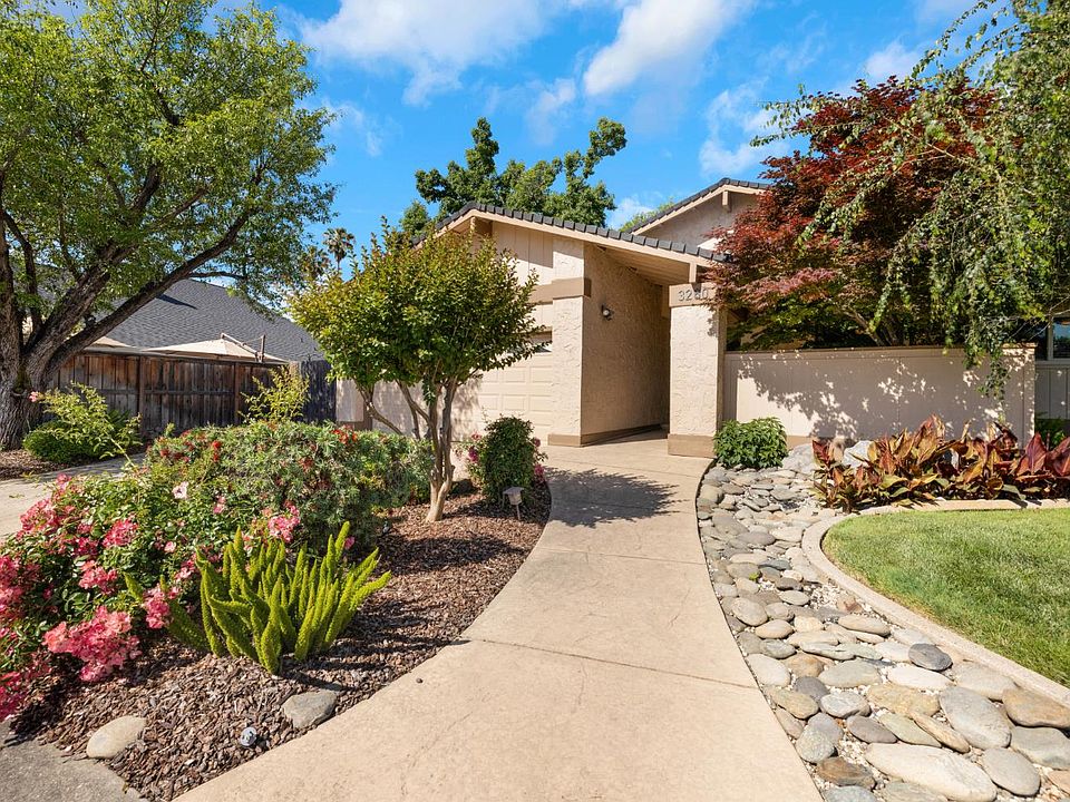 1st image of 3260 Mission Way