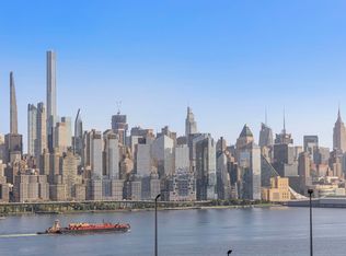 6719 Boulevard E, West New York, NJ 07093