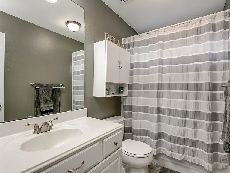 3625 Hawk Ridge St — Photo 26