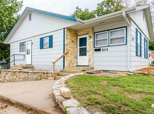 501 Spruce St, Wamego, KS 66547