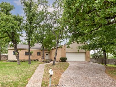 2503 Whispering Oaks Cir, Bryan, TX, 77802