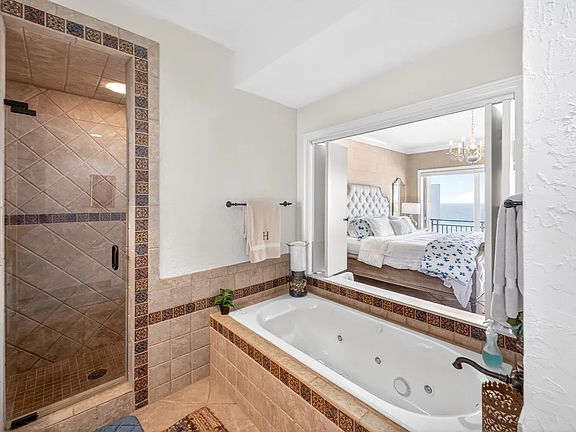 2nd image of 4447 Southwinds Dr