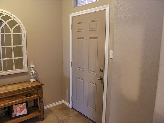 4th image of 1103 Sunderland Ct
