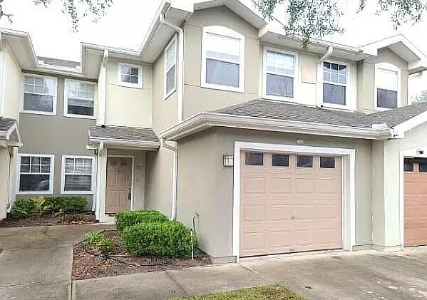 3 bed, 2.5 bath, 1500 sqft, $1,895 — Photo 2