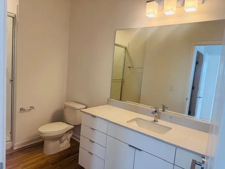 One Fifty Seven Oak Forest — Photo 35