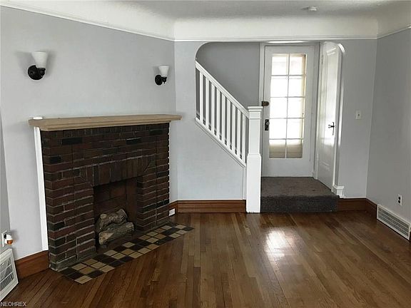 3rd image of 4436 W 61st St