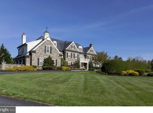 77 Farrier Ln, Newtown Square, PA 19073