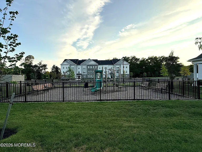 7 Colt Ln — Photo 31
