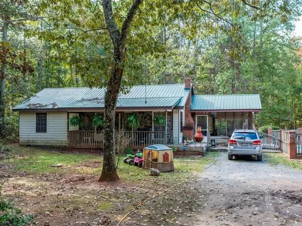 11 Massengale Rd, Kingston, GA 30145