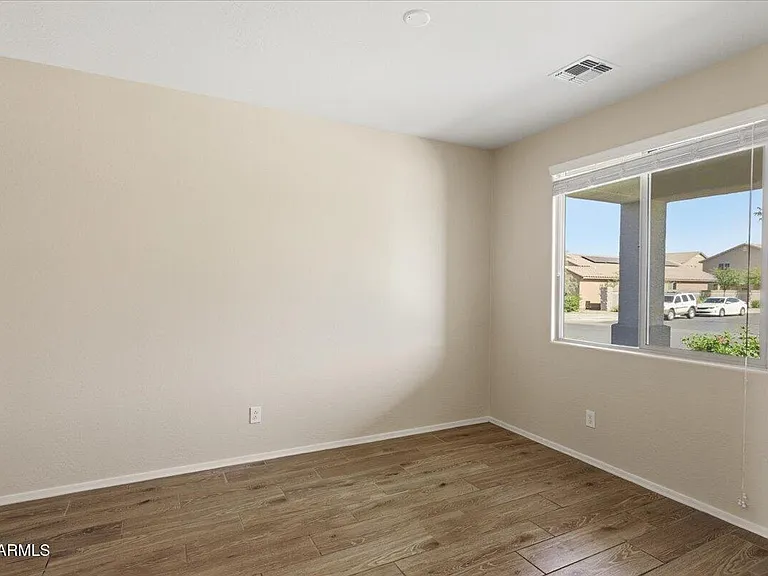 7119 W Golden Ln — Photo 38