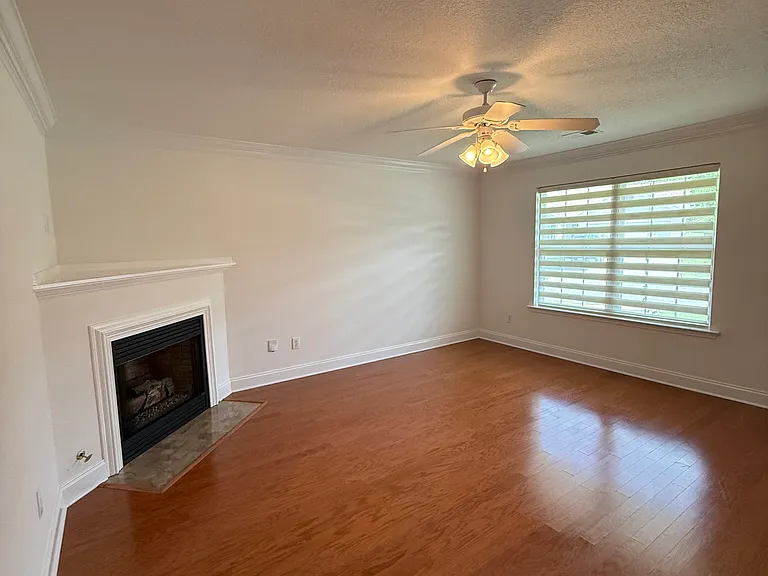 139 Kingscreek Dr — Photo 8