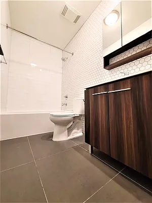 Rented by Oxford Property Group | media 20