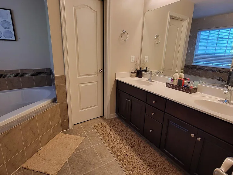 23199 Tradewind Dr — Photo 12