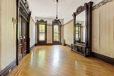 189 Hancock Street  image 1 of 13