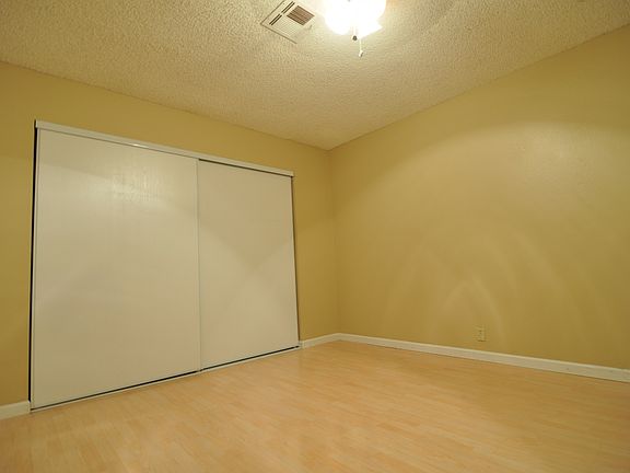 4th image of 1816 Runningbear Dr