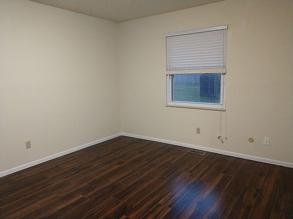 2nd image of 8855 Worthingwoods Pl