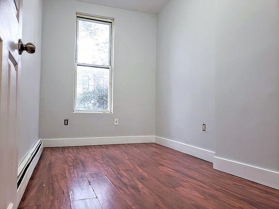 5th image of 682 Macdonough St Floor 2