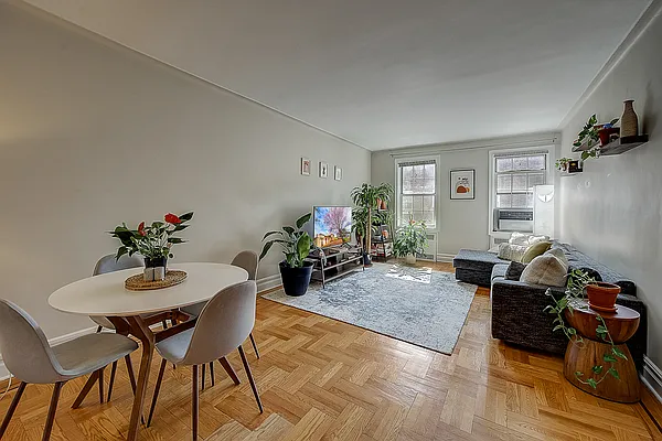 Sold by Keller Williams Realty Landmark II | media 1