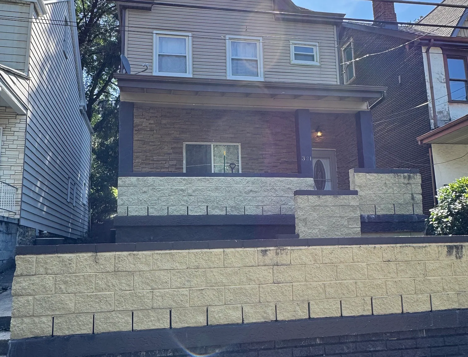 3 bed, 2.5 bath, 1320 sqft, $1,750 — Photo 1