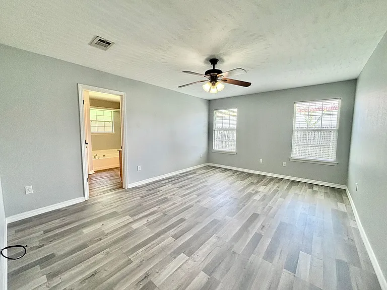 4734 Autumndale Dr — Photo 7