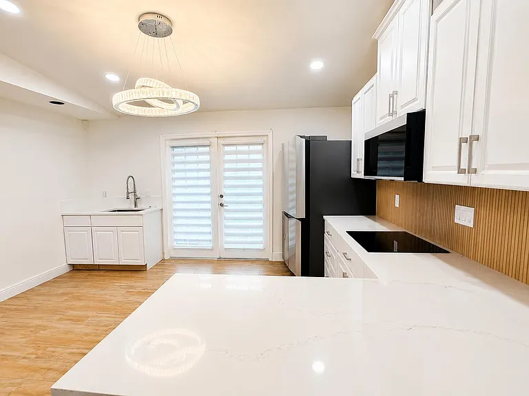 1716 Pierce Dr — Photo 5