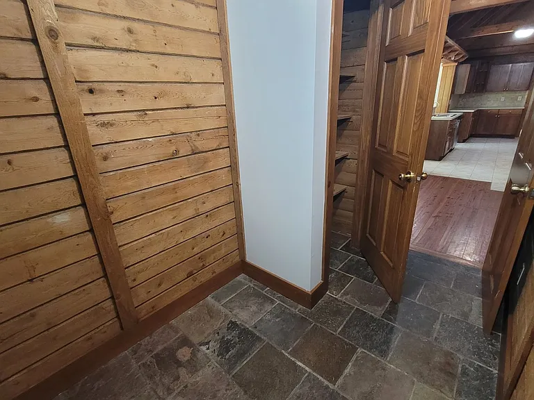 2391 Booth Cir — Photo 22