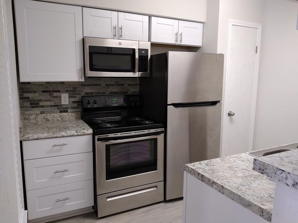 Brand new appliances and cabinets installed a week ago..