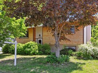 1204 41st St NW, Rochester, MN 55901