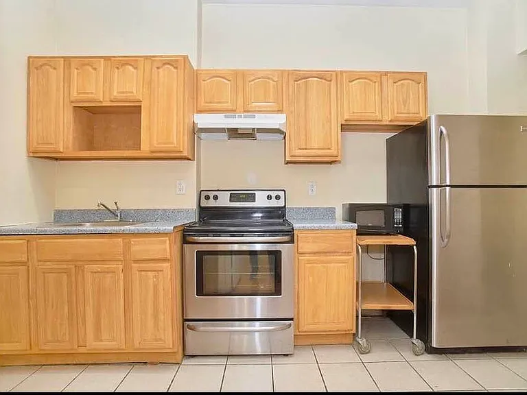 179 Madison Ave #3R — Photo 3