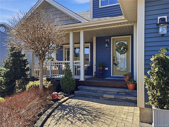 5th image of 20 Forest Grove Rd