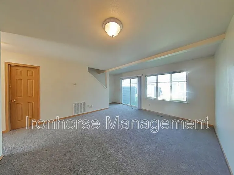 2460 Wheeler Dr #B — Photo 5
