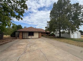 1911 Van Buren Ave NE, Piedmont, OK 73078