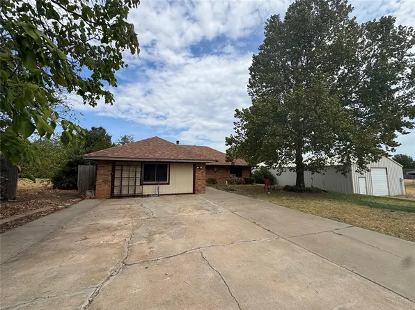 1911 Van Buren Ave NE, Piedmont, OK 73078