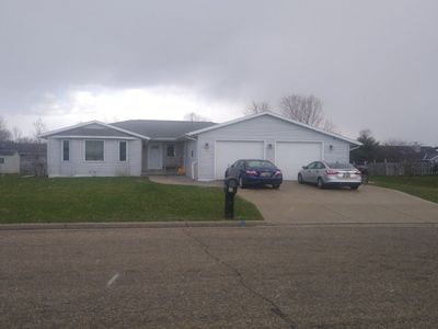513 Gold Coast Ln, Evansville, WI, 53536